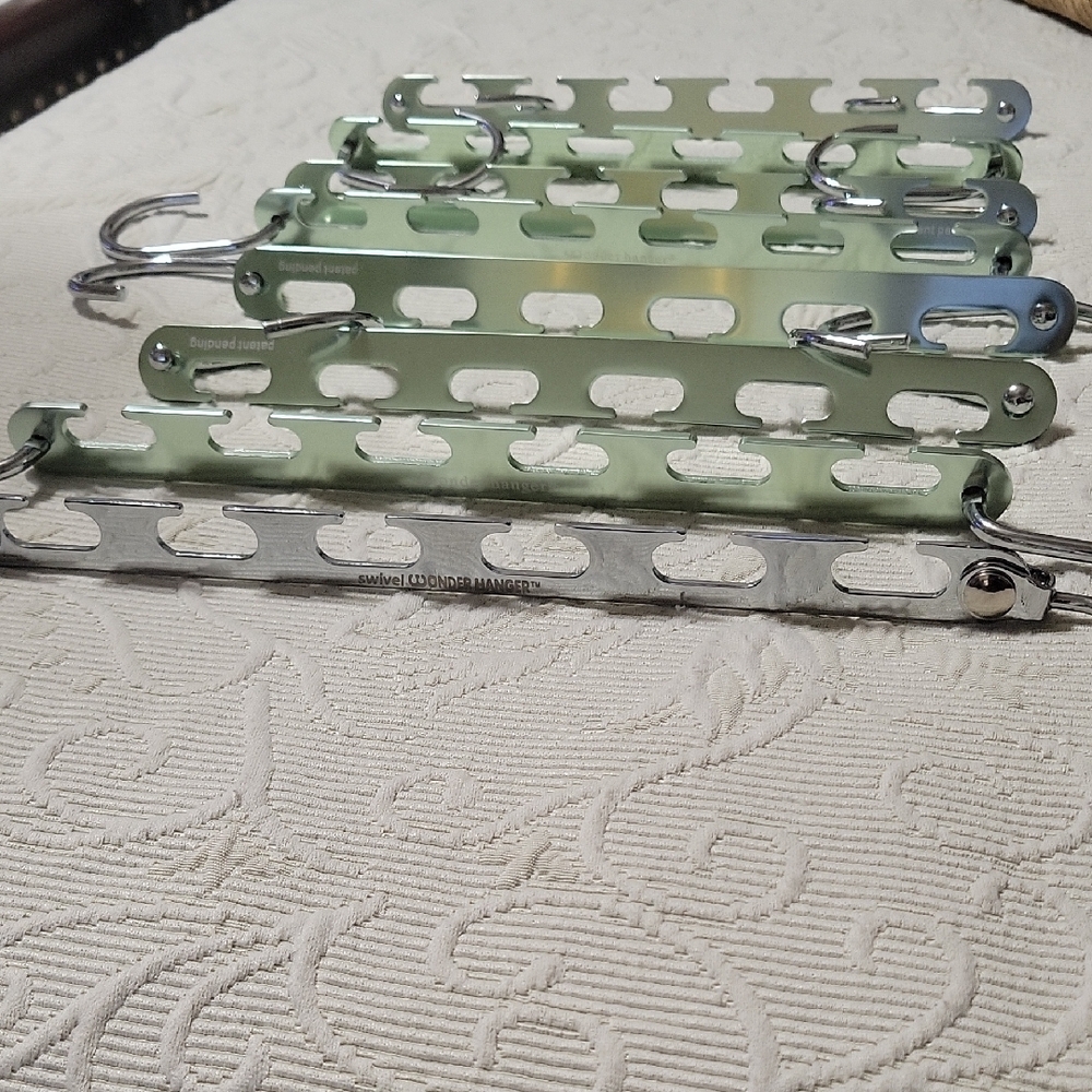 Wonder hangers Green and Silver Space-Saving Hangers